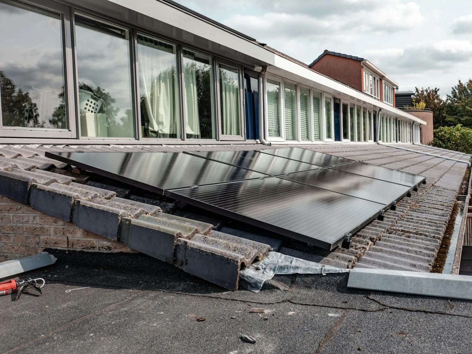 Zonnepanelen black frame vs zilver frame: verschil